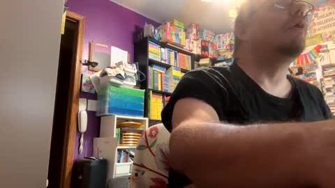 Snapshot of ralph_roberts chatting on January 18, 8:40 pm Ralph Roberts online show from January 18, 8:40 pm