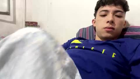 Snapshot of ramiroo2312 chatting on November 17, 9:20 pm ramiroo2312 online show from November 17, 9:20 pm