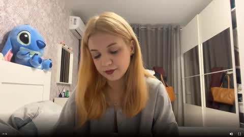 Randa online show from October 21, 7:36 pm
