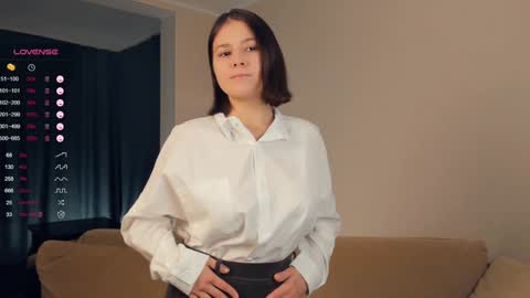 Snapshot of randichaplin chatting on January 8, 4:54 pm Vilda online show from January 8, 4:54 pm