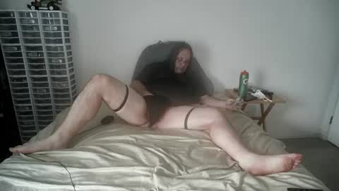 Snapshot of rando1235 chatting on July 23, 12:35 am rando1235 online show from July 23, 12:35 am