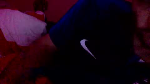 Snapshot of randobad12 chatting on December 25, 11:31 pm randobad12 online show from December 25, 11:31 pm