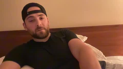 Snapshot of randomdude5950 chatting on December 5, 4:53 am randomdude5950 online show from December 5, 4:53 am