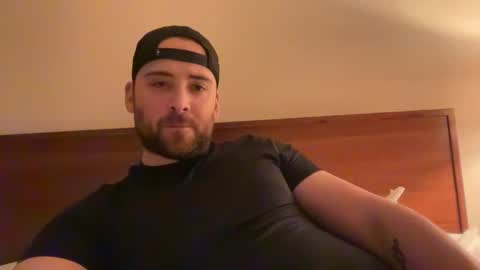 Snapshot of randomdude5950 chatting on March 3, 1:53 am randomdude5950 online show from March 3, 1:53 am