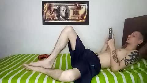 Snapshot of rangel_sex chatting on April 24, 4:09 pm Rangel and Lola online show from April 24, 4:09 pm