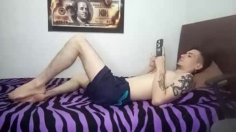 Snapshot of rangel_sex chatting on April 28, 2:27 am Rangel and Lola online show from April 28, 2:27 am