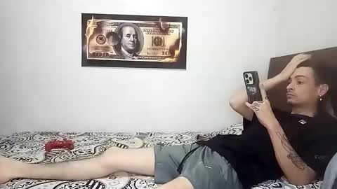 Snapshot of rangel_sex chatting on May 21, 12:28 am Rangel and Lola online show from May 21, 12:28 am