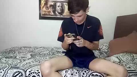 Snapshot of rangel_sex chatting on May 25, 5:30 pm Rangel and Lola online show from May 25, 5:30 pm