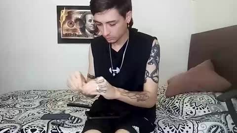Snapshot of rangel_sex chatting on May 30, 8:06 pm Rangel and Lola online show from May 30, 8:06 pm