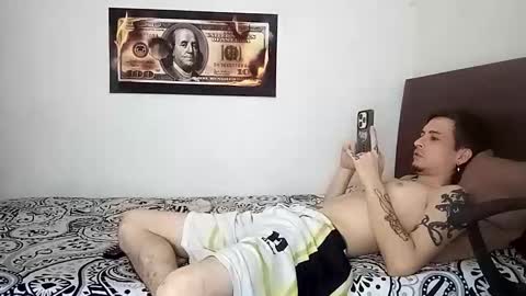 Snapshot of rangel_sex chatting on June 1, 4:09 pm Rangel and Lola online show from June 1, 4:09 pm