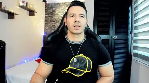 Snapshot of ransoj chatting on December 25, 8:39 pm Jonas online show from December 25, 8:39 pm