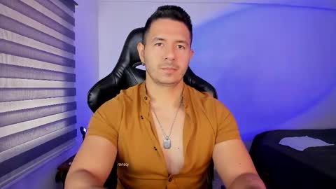 Snapshot of ransoj chatting on November 18, 2:10 pm Jonas online show from November 18, 2:10 pm