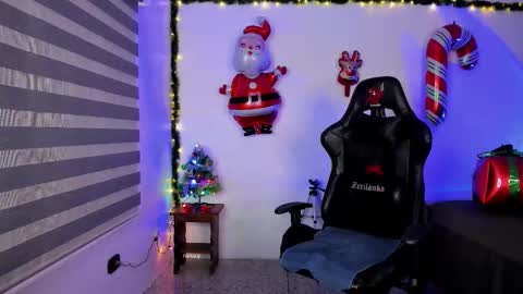 Snapshot of ransoj chatting on December 17, 12:27 am Jonas online show from December 17, 12:27 am