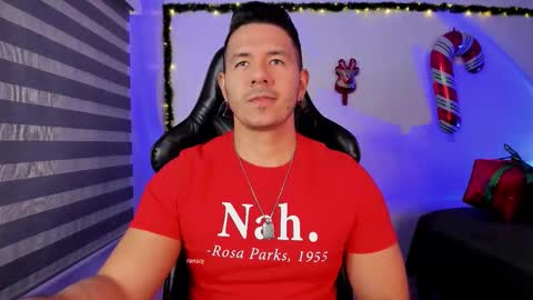 Snapshot of ransoj chatting on December 19, 11:23 pm Jonas online show from December 19, 11:23 pm