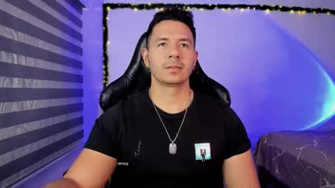 Snapshot of ransoj chatting on January 5, 11:41 pm Jonas online show from January 5, 11:41 pm