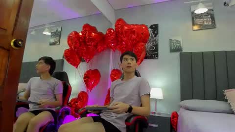 Raphael Nyon online show from February 24, 3:37 am