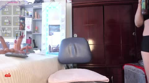 Snapshot of rapunzell__ chatting on April 25, 2:47 pm Rapunzell online show from April 25, 2:47 pm