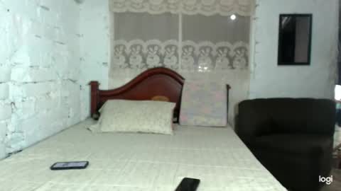 raquel2411 online show from June 9, 4:07 pm