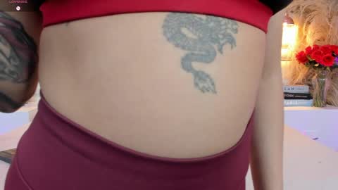 Snapshot of raquelhyde_ chatting on April 16, 9:26 pm raquel Hyde online show from April 16, 9:26 pm