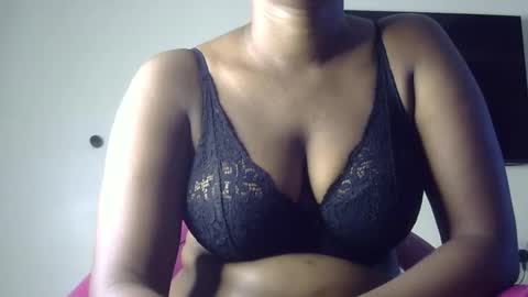 Snapshot of rara_molly chatting on March 26, 7:03 am rara_molly online show from March 26, 7:03 am
