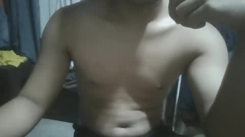 Snapshot of rarango0504 chatting on April 5, 3:53 pm rarango0504 online show from April 5, 3:53 pm
