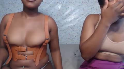 Snapshot of rarepetite chatting on December 3, 11:30 am rarepetite online show from December 3, 11:30 am