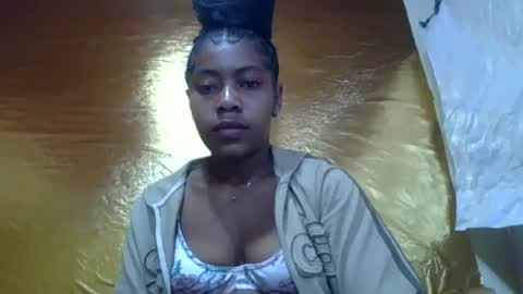 Snapshot of rasoaa chatting on June 20, 12:47 am Rasoaa online show from June 20, 12:47 am