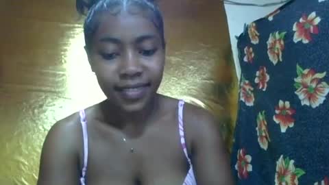Snapshot of rasoaa chatting on June 25, 11:04 am Rasoaa online show from June 25, 11:04 am