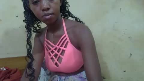 Snapshot of rasoanirinaa chatting on May 23, 10:30 am rasoanirinaa online show from May 23, 10:30 am