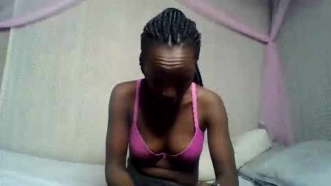 Snapshot of rasta_berry chatting on June 3, 5:07 pm rasta online show from June 3, 5:07 pm