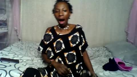 Snapshot of rasta_berry chatting on July 1, 4:36 am rasta online show from July 1, 4:36 am