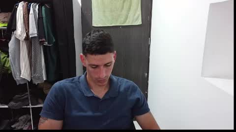 Snapshot of raul240335 chatting on May 6, 3:39 pm Raul online show from May 6, 3:39 pm
