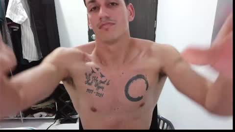 Snapshot of raul240335 chatting on May 23, 9:30 pm Raul online show from May 23, 9:30 pm