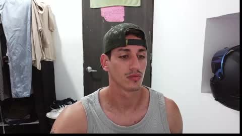 Snapshot of raul240335 chatting on May 31, 3:41 pm Raul online show from May 31, 3:41 pm
