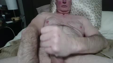 Snapshot of ravchat chatting on January 8, 5:15 pm ravchat online show from January 8, 5:15 pm