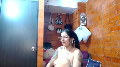 Snapshot of raven__purple chatting on March 10, 4:49 am raven__purple online show from March 10, 4:49 am