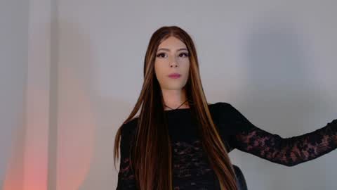 Snapshot of raven_li01 chatting on July 11, 8:17 am Isaindepent model online show from July 11, 8:17 am