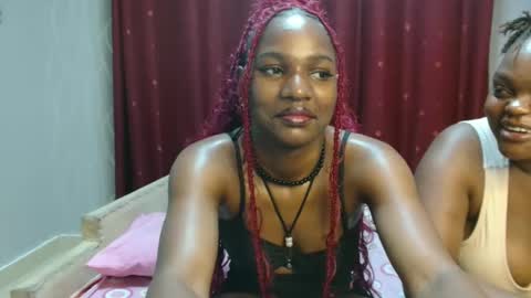 Snapshot of raven_luxe chatting on April 19, 6:10 pm Raven online show from April 19, 6:10 pm