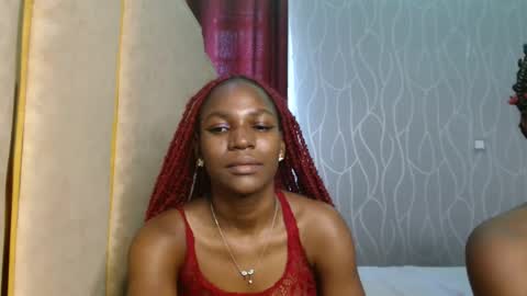 Snapshot of raven_luxe chatting on May 7, 7:14 am Raven online show from May 7, 7:14 am