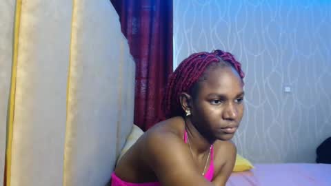 Snapshot of raven_luxe chatting on May 16, 10:58 am Raven online show from May 16, 10:58 am