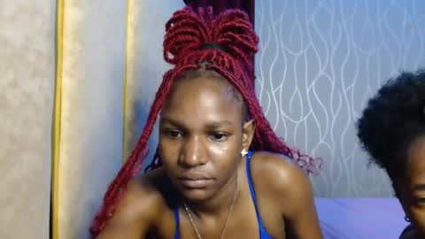 Snapshot of raven_luxe chatting on May 18, 7:20 pm Raven online show from May 18, 7:20 pm