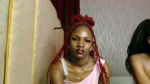 Snapshot of raven_luxe chatting on May 29, 7:34 pm Raven online show from May 29, 7:34 pm