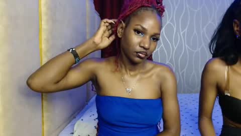 Snapshot of raven_luxe chatting on May 31, 7:04 pm Raven online show from May 31, 7:04 pm