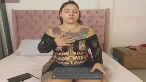 Snapshot of raven_noctis_ chatting on February 8, 1:25 pm Raven online show from February 8, 1:25 pm