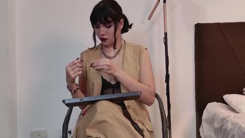   online show from March 13, 11:28 am