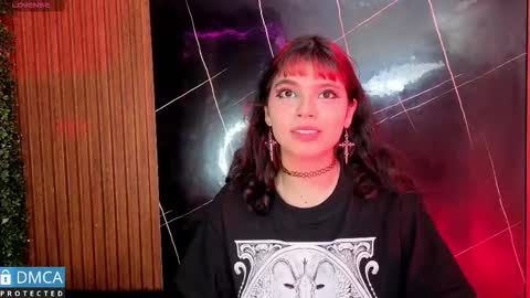 Snapshot of raven_rox_ chatting on November 18, 3:01 am raven_rox_ online show from November 18, 3:01 am