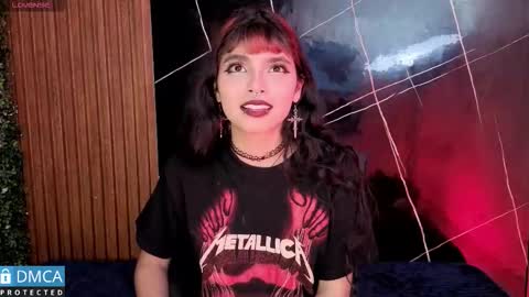 Snapshot of raven_rox_ chatting on December 1, 3:11 am raven_rox_ online show from December 1, 3:11 am