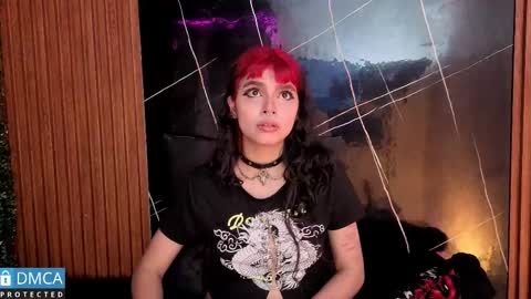 Snapshot of raven_rox_ chatting on December 23, 2:09 am raven_rox_ online show from December 23, 2:09 am