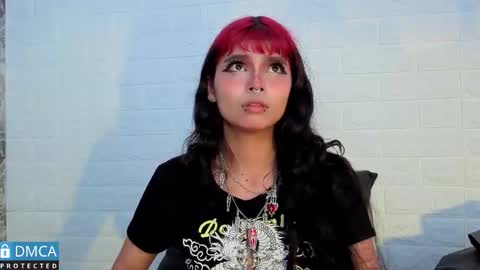 Snapshot of raven_rox_ chatting on January 12, 2:39 am raven_rox_ online show from January 12, 2:39 am