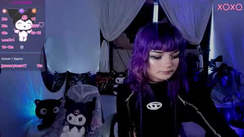 ravencollen online show from March 20, 7:52 pm